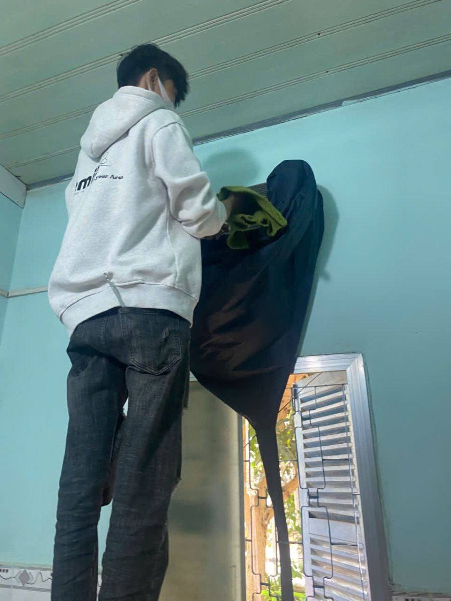 chuyên vệ sinh máy lạnh 